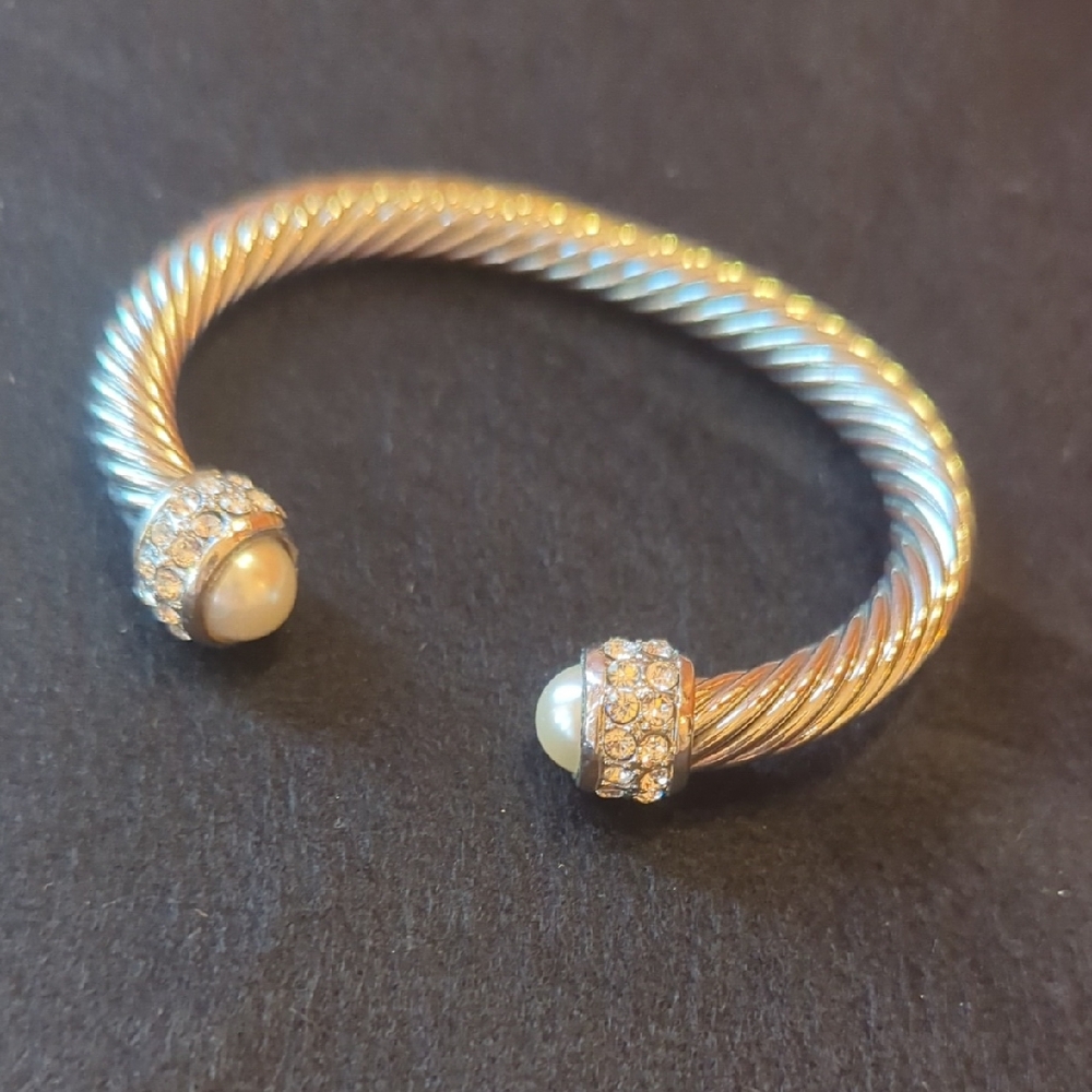 Vintage Bracelet - Picture 1 of 4